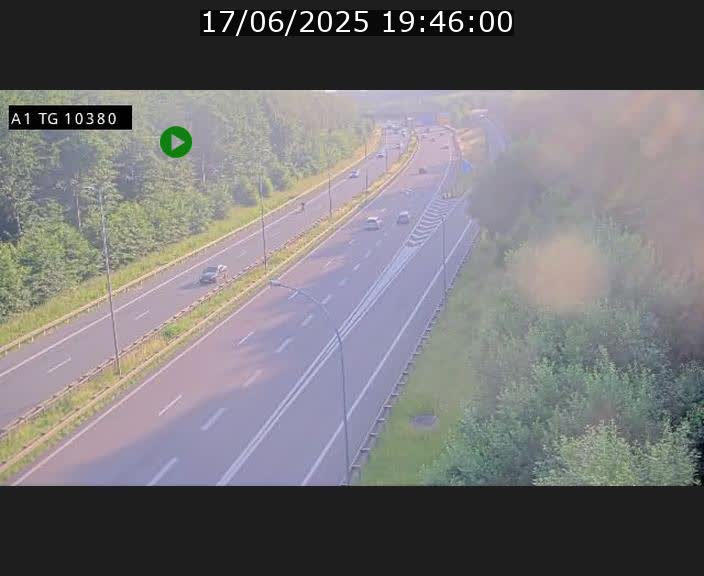 Traffic live webcam Luxembourg Senningerberg - A1 direction Luxembourg Kirchberg - BK 10.3