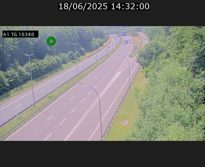 Traffic live webcam Luxembourg Senningerberg - A1 direction Luxembourg Kirchberg - BK 10.3