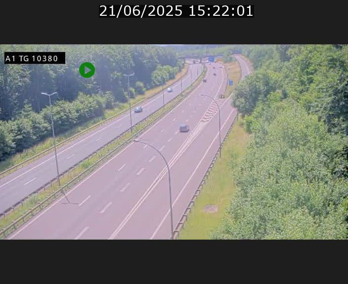 Traffic live webcam Luxembourg Senningerberg - A1 direction Luxembourg Kirchberg - BK 10.3