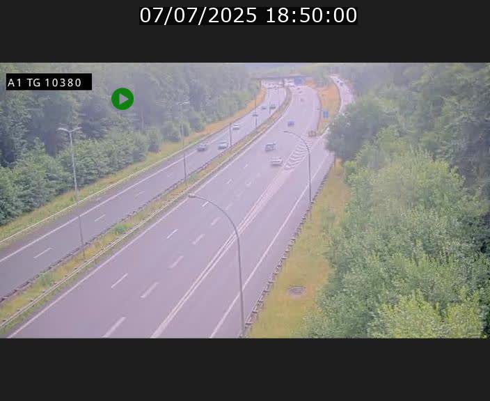Traffic live webcam Luxembourg Senningerberg - A1 direction Luxembourg Kirchberg - BK 10.3