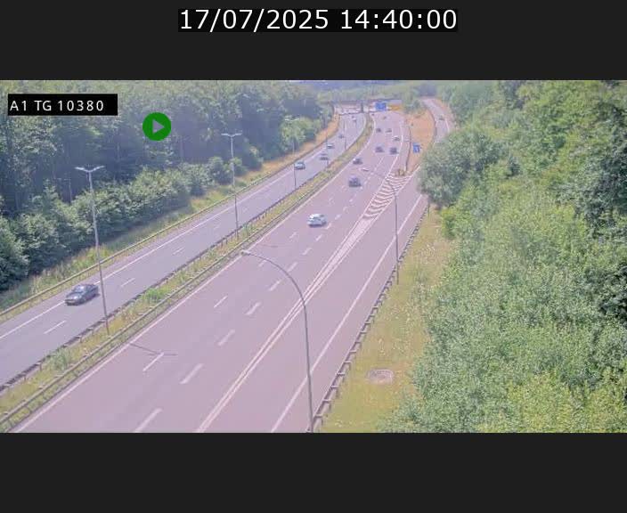 Traffic live webcam Luxembourg Senningerberg - A1 direction Luxembourg Kirchberg - BK 10.3