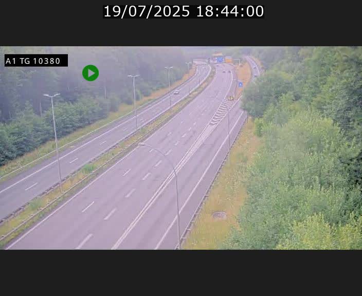 Traffic live webcam Luxembourg Senningerberg - A1 direction Luxembourg Kirchberg - BK 10.3