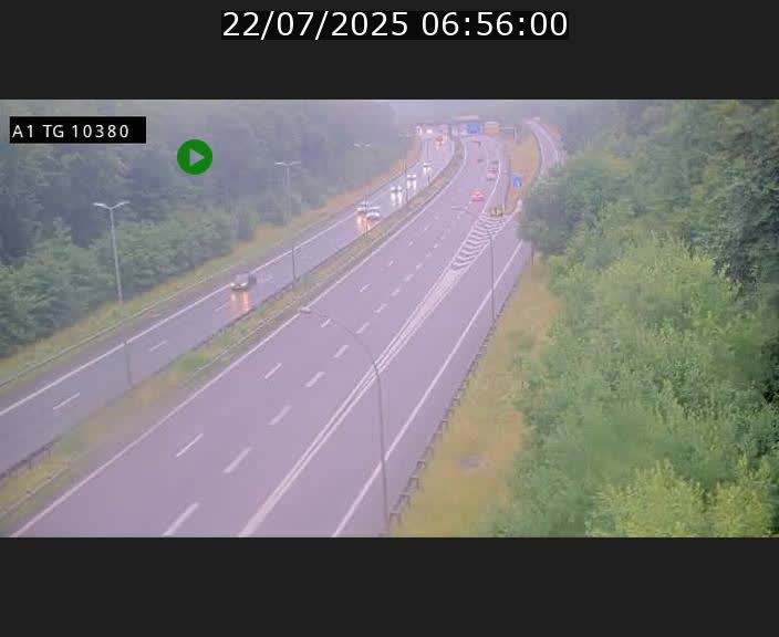 Traffic live webcam Luxembourg Senningerberg - A1 direction Luxembourg Kirchberg - BK 10.3