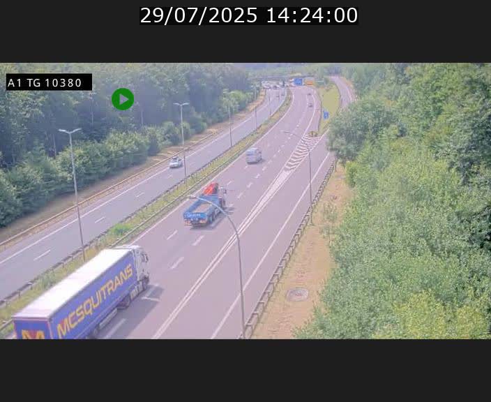 Traffic live webcam Luxembourg Senningerberg - A1 direction Luxembourg Kirchberg - BK 10.3