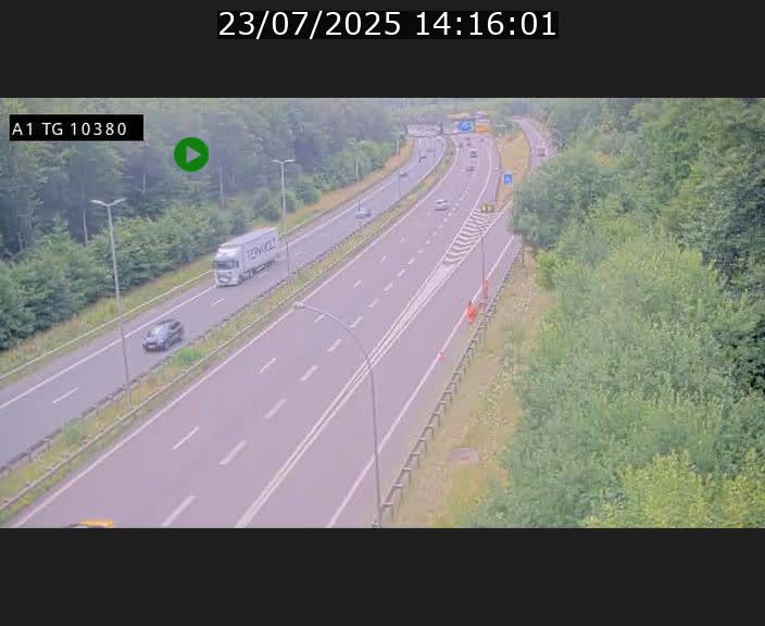 Traffic live webcam Luxembourg Senningerberg - A1 direction Luxembourg Kirchberg - BK 10.3