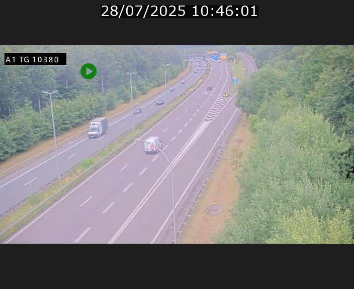 Traffic live webcam Luxembourg Senningerberg - A1 direction Luxembourg Kirchberg - BK 10.3