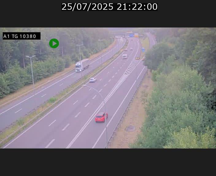 Traffic live webcam Luxembourg Senningerberg - A1 direction Luxembourg Kirchberg - BK 10.3