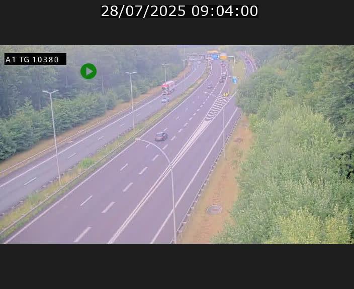 Traffic live webcam Luxembourg Senningerberg - A1 direction Luxembourg Kirchberg - BK 10.3