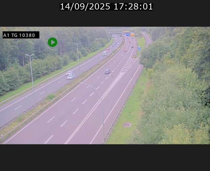 Traffic live webcam Luxembourg Senningerberg - A1 direction Luxembourg Kirchberg - BK 10.3