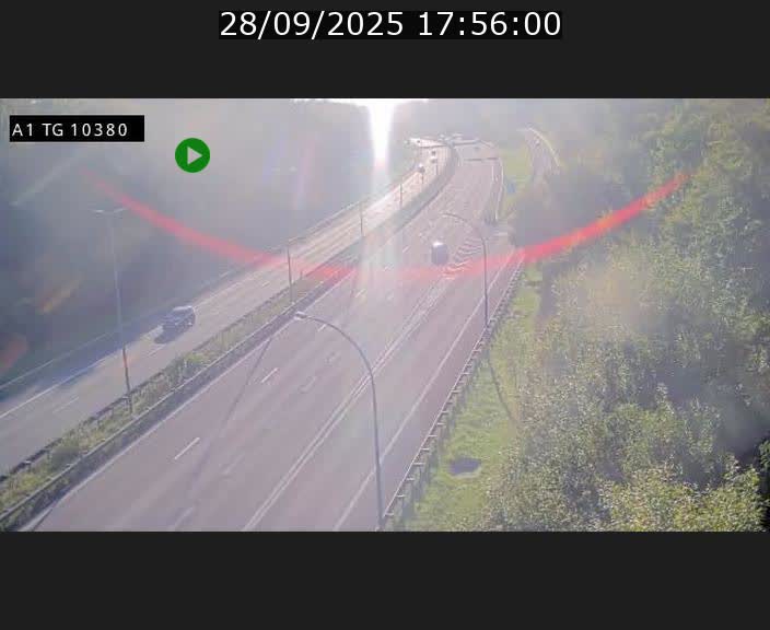 Traffic live webcam Luxembourg Senningerberg - A1 direction Luxembourg Kirchberg - BK 10.3