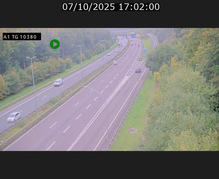 Traffic live webcam Luxembourg Senningerberg - A1 direction Luxembourg Kirchberg - BK 10.3
