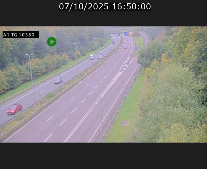 Traffic live webcam Luxembourg Senningerberg - A1 direction Luxembourg Kirchberg - BK 10.3