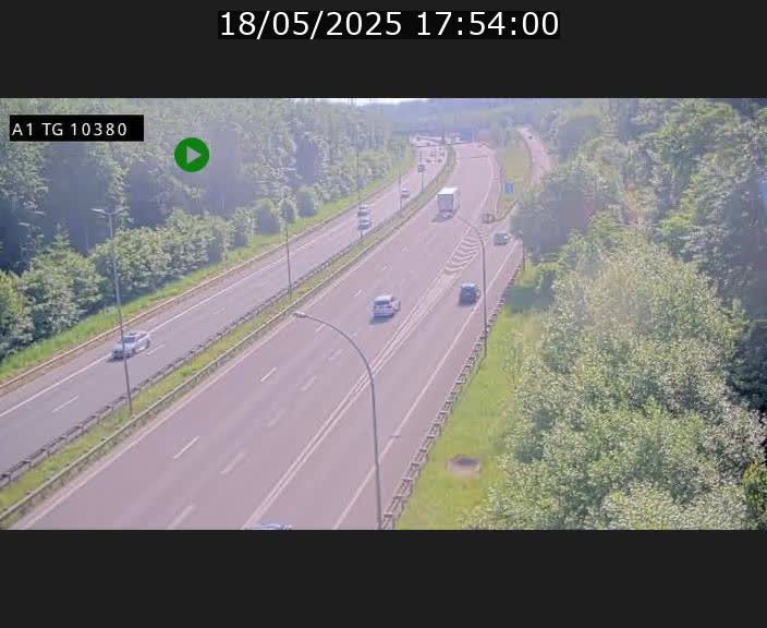 <h2>Traffic live webcam Luxembourg Senningerberg - A1 direction Luxembourg Kirchberg - BK 10.3</h2>