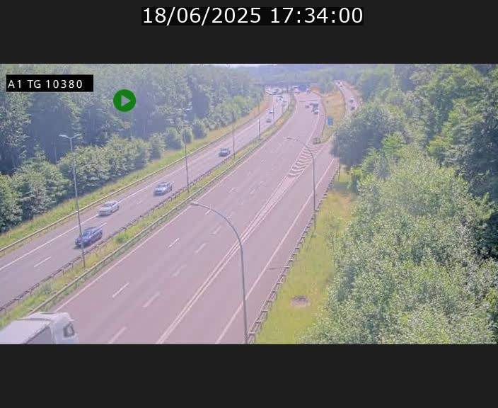 Traffic live webcam Luxembourg Senningerberg - A1 direction Luxembourg Kirchberg - BK 10.3