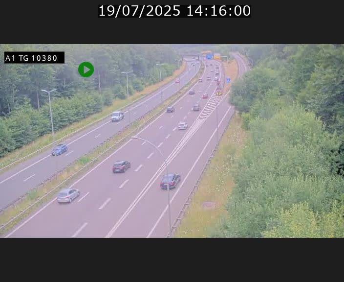 Traffic live webcam Luxembourg Senningerberg - A1 direction Luxembourg Kirchberg - BK 10.3
