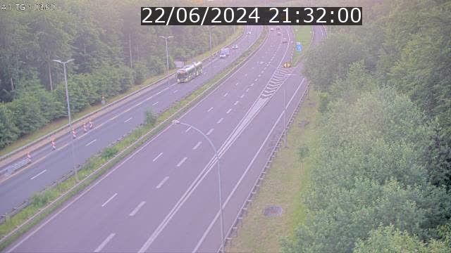 <h2>Traffic live webcam Luxembourg Senningerberg - A1 direction Luxembourg Kirchberg - BK 10.3</h2>