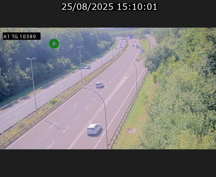 <h2>Traffic live webcam Luxembourg Senningerberg - A1 direction Luxembourg Kirchberg - BK 10.3</h2>