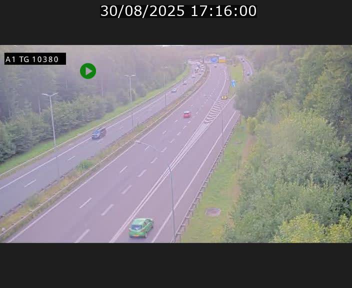 <h2>Traffic live webcam Luxembourg Senningerberg - A1 direction Luxembourg Kirchberg - BK 10.3</h2>