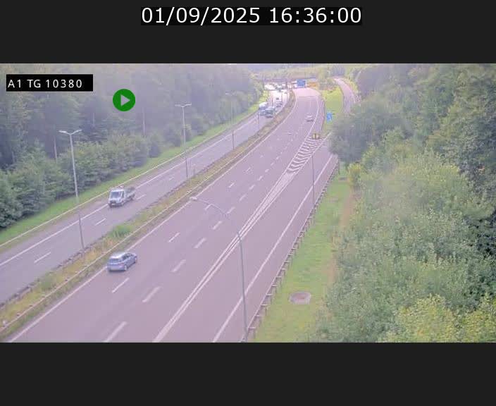 <h2>Traffic live webcam Luxembourg Senningerberg - A1 direction Luxembourg Kirchberg - BK 10.3</h2>