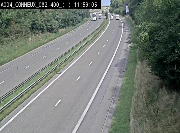 <h2>Webcam sur l'E411 avant les sorties 20 menant à Ciney, Dinant et Achêne. Vue orientée vers Namur</h2>