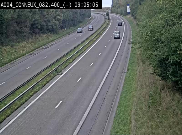 <h2>Webcam sur l'E411 avant les sorties 20 menant à Ciney, Dinant et Achêne. Vue orientée vers Namur</h2>