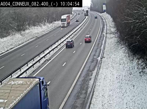 <h2>Webcam sur l'E411 avant les sorties 20 menant à Ciney, Dinant et Achêne. Vue orientée vers Namur</h2>