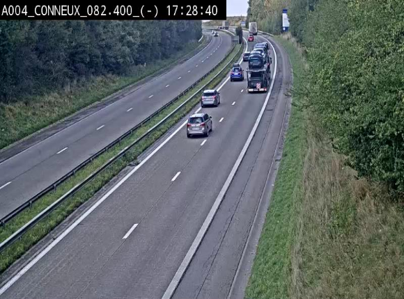 <h2>Webcam sur l'E411 avant les sorties 20 menant à Ciney, Dinant et Achêne. Vue orientée vers Namur</h2>