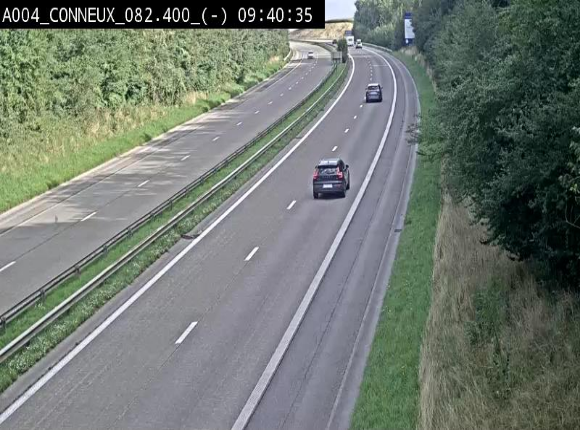 <h2>Webcam sur l'E411 avant les sorties 20 menant à Ciney, Dinant et Achêne. Vue orientée vers Namur</h2>