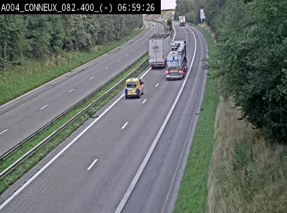 Webcam sur l'E411 avant les sorties 20 menant à Ciney, Dinant et Achêne. Vue orientée vers Namur