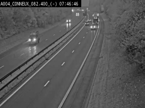 <h2>Webcam sur l'E411 avant les sorties 20 menant à Ciney, Dinant et Achêne. Vue orientée vers Namur</h2>