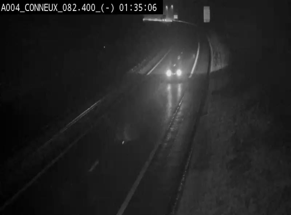<h2>Webcam sur l'E411 avant les sorties 20 menant à Ciney, Dinant et Achêne. Vue orientée vers Namur</h2>