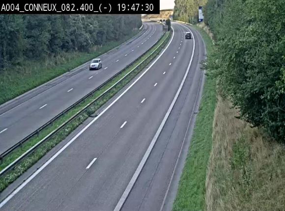 <h2>Webcam sur l'E411 avant les sorties 20 menant à Ciney, Dinant et Achêne. Vue orientée vers Namur</h2>