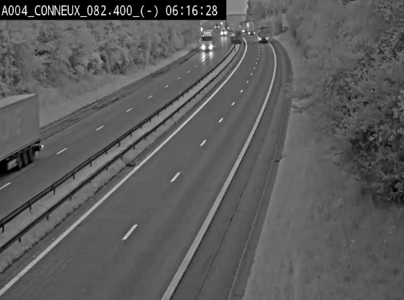 <h2>Webcam sur l'E411 avant les sorties 20 menant à Ciney, Dinant et Achêne. Vue orientée vers Namur</h2>