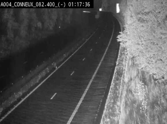 <h2>Webcam sur l'E411 avant les sorties 20 menant à Ciney, Dinant et Achêne. Vue orientée vers Namur</h2>