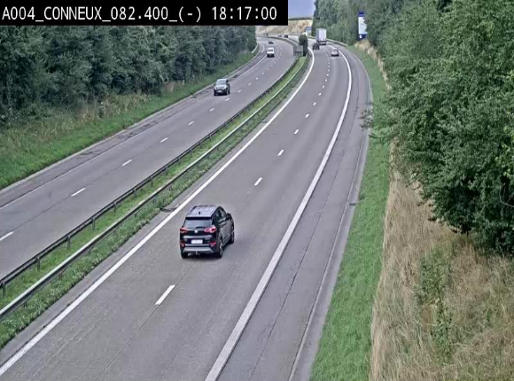 Webcam sur l'E411 avant les sorties 20 menant à Ciney, Dinant et Achêne. Vue orientée vers Namur