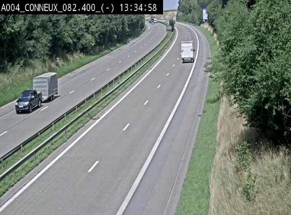 Webcam sur l'E411 avant les sorties 20 menant à Ciney, Dinant et Achêne. Vue orientée vers Namur