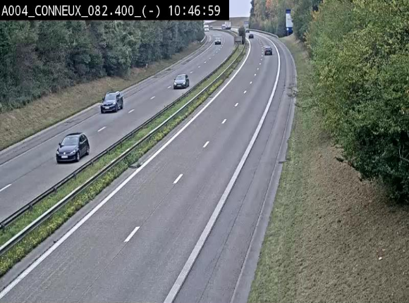 Webcam sur l'E411 avant les sorties 20 menant à Ciney, Dinant et Achêne. Vue orientée vers Namur