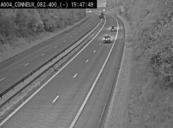 Webcam sur l'E411 avant les sorties 20 menant à Ciney, Dinant et Achêne. Vue orientée vers Namur