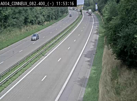 <h2>Webcam sur l'E411 avant les sorties 20 menant à Ciney, Dinant et Achêne. Vue orientée vers Namur</h2>