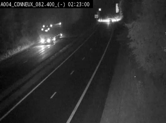 <h2>Webcam sur l'E411 avant les sorties 20 menant à Ciney, Dinant et Achêne. Vue orientée vers Namur</h2>