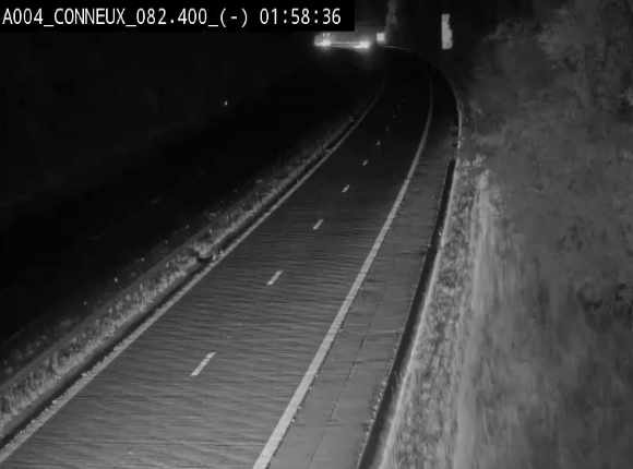 Webcam sur l'E411 avant les sorties 20 menant à Ciney, Dinant et Achêne. Vue orientée vers Namur