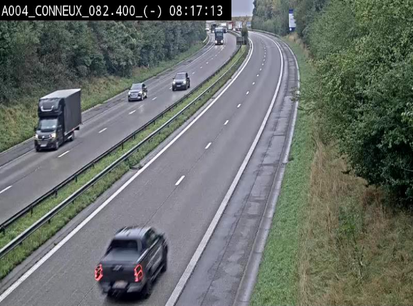 <h2>Webcam sur l'E411 avant les sorties 20 menant à Ciney, Dinant et Achêne. Vue orientée vers Namur</h2>