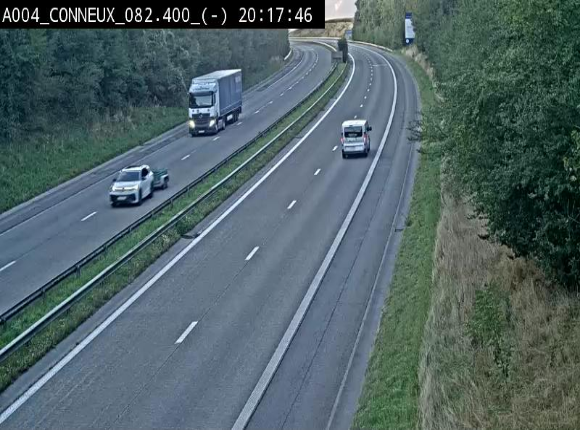 <h2>Webcam sur l'E411 avant les sorties 20 menant à Ciney, Dinant et Achêne. Vue orientée vers Namur</h2>