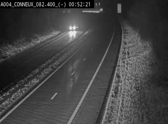 <h2>Webcam sur l'E411 avant les sorties 20 menant à Ciney, Dinant et Achêne. Vue orientée vers Namur</h2>