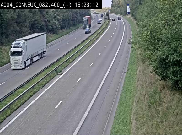 <h2>Webcam sur l'E411 avant les sorties 20 menant à Ciney, Dinant et Achêne. Vue orientée vers Namur</h2>