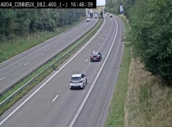 <h2>Webcam sur l'E411 avant les sorties 20 menant à Ciney, Dinant et Achêne. Vue orientée vers Namur</h2>