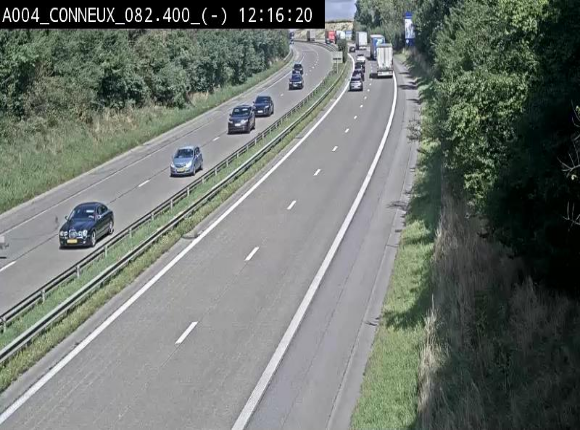 <h2>Webcam sur l'E411 avant les sorties 20 menant à Ciney, Dinant et Achêne. Vue orientée vers Namur</h2>