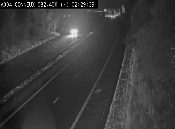 <h2>Webcam sur l'E411 avant les sorties 20 menant à Ciney, Dinant et Achêne. Vue orientée vers Namur</h2>