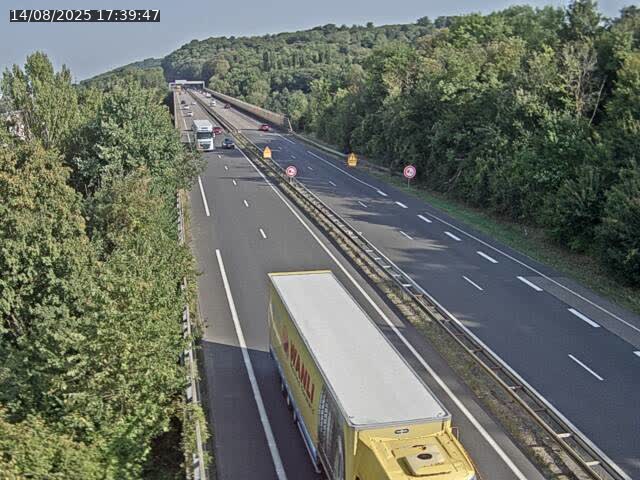 <h2>Caméra autoroute France - A30, Hayange direction Metz</h2>
