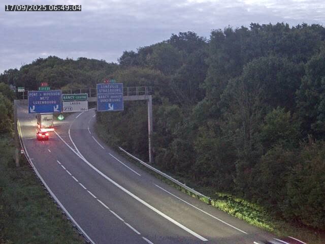 <h2>Caméra autoroute France - Biffurcation A31/A33, Laxou direction Nancy</h2>